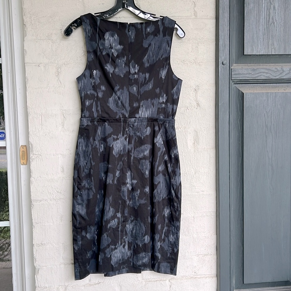 Theory Felisha-Vel Black/Gray Floral Print Sleeveless Boat Neck Sheath Size 4 - Picture 6 of 14